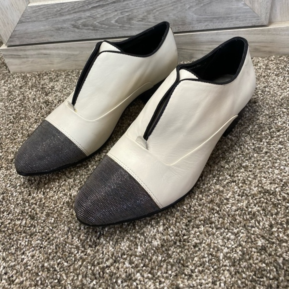 Ollie Oxford Loafers by Dolce Vita 6 Off White Leather